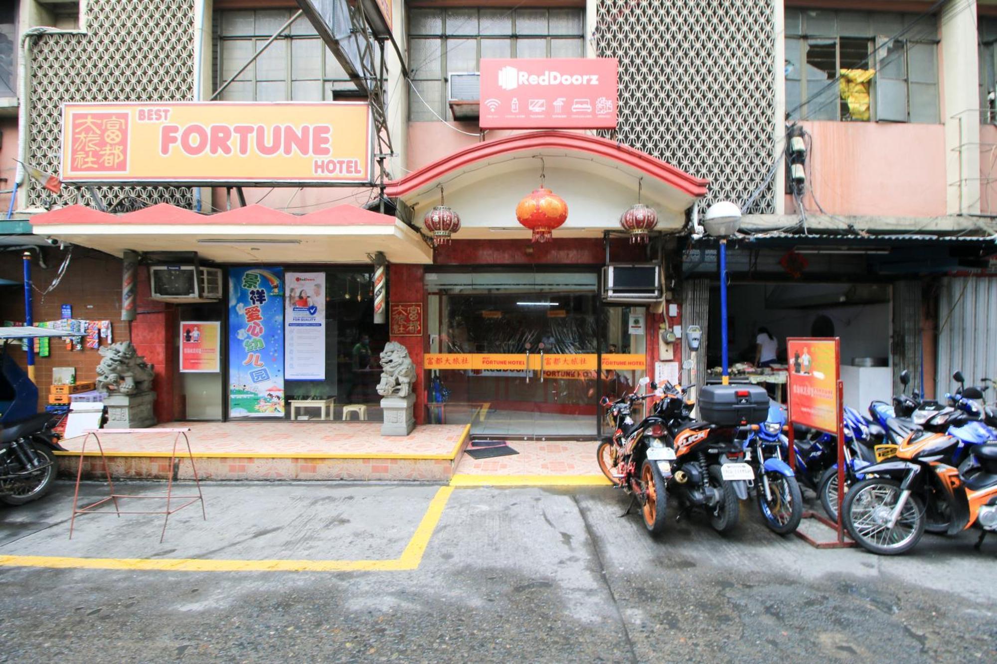 Reddoorz Plus @ Chinatown Binondo مانيلا المظهر الخارجي الصورة